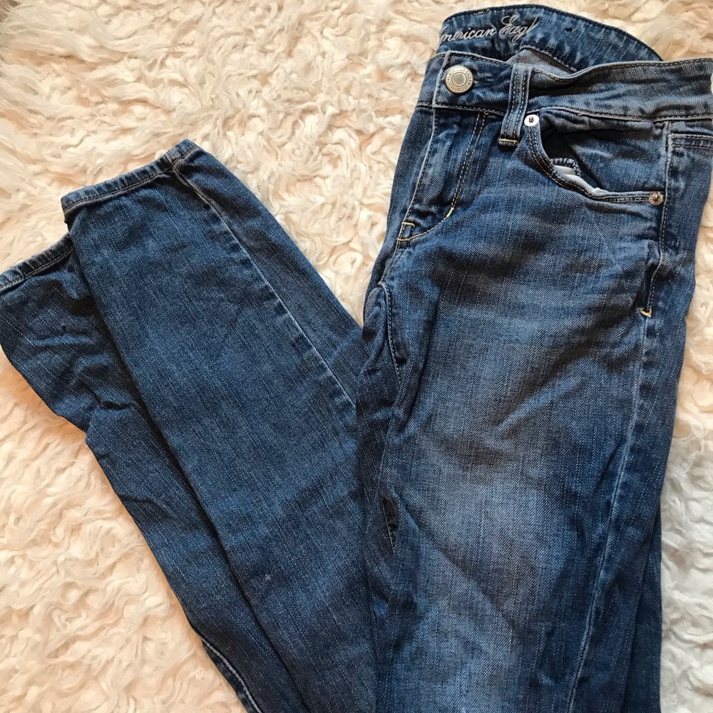 American Eagle Straight Leg Jeans